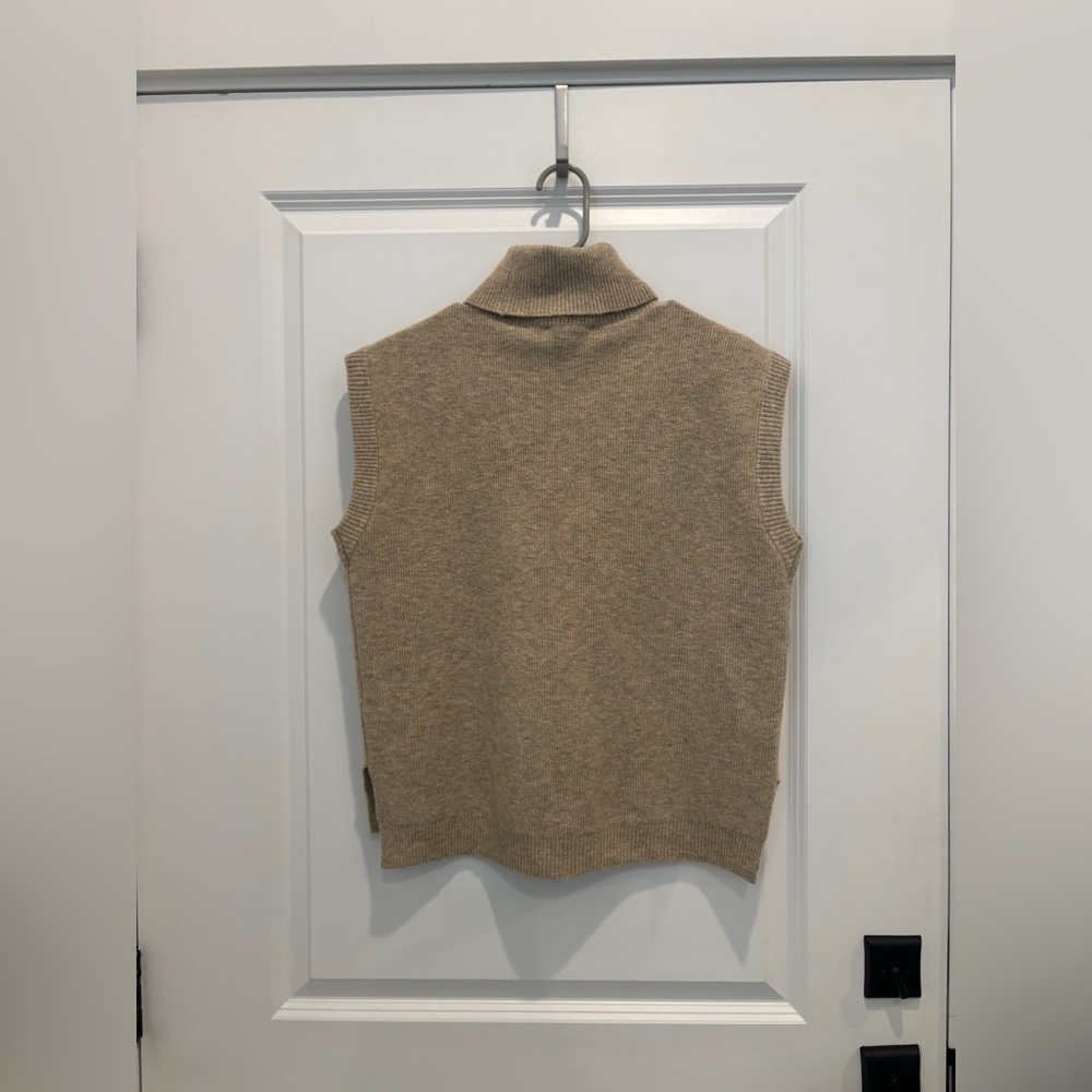 WAYF Emery Turtleneck Sweater Vest